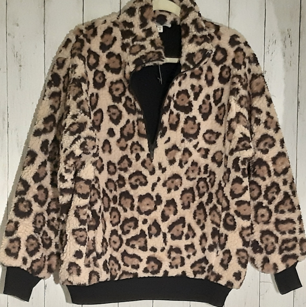 NWT LAST ONE! EXPRESS LEOPARD FLEECE HALF-ZIP SMALL